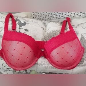 DKNY 34C Under wire Demi Style Bra, In New Condition